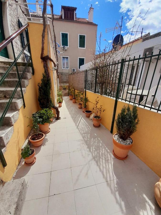 Апартаменты Luxury Mansarda Duplex - City Centre - Stone House Сплит Экстерьер фото